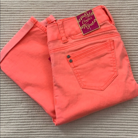 Candie's Pants - 🇺🇦DONATED to Ukraine thru KidsCare - Candies “Cool&Cuffed” Colored Jean Capri